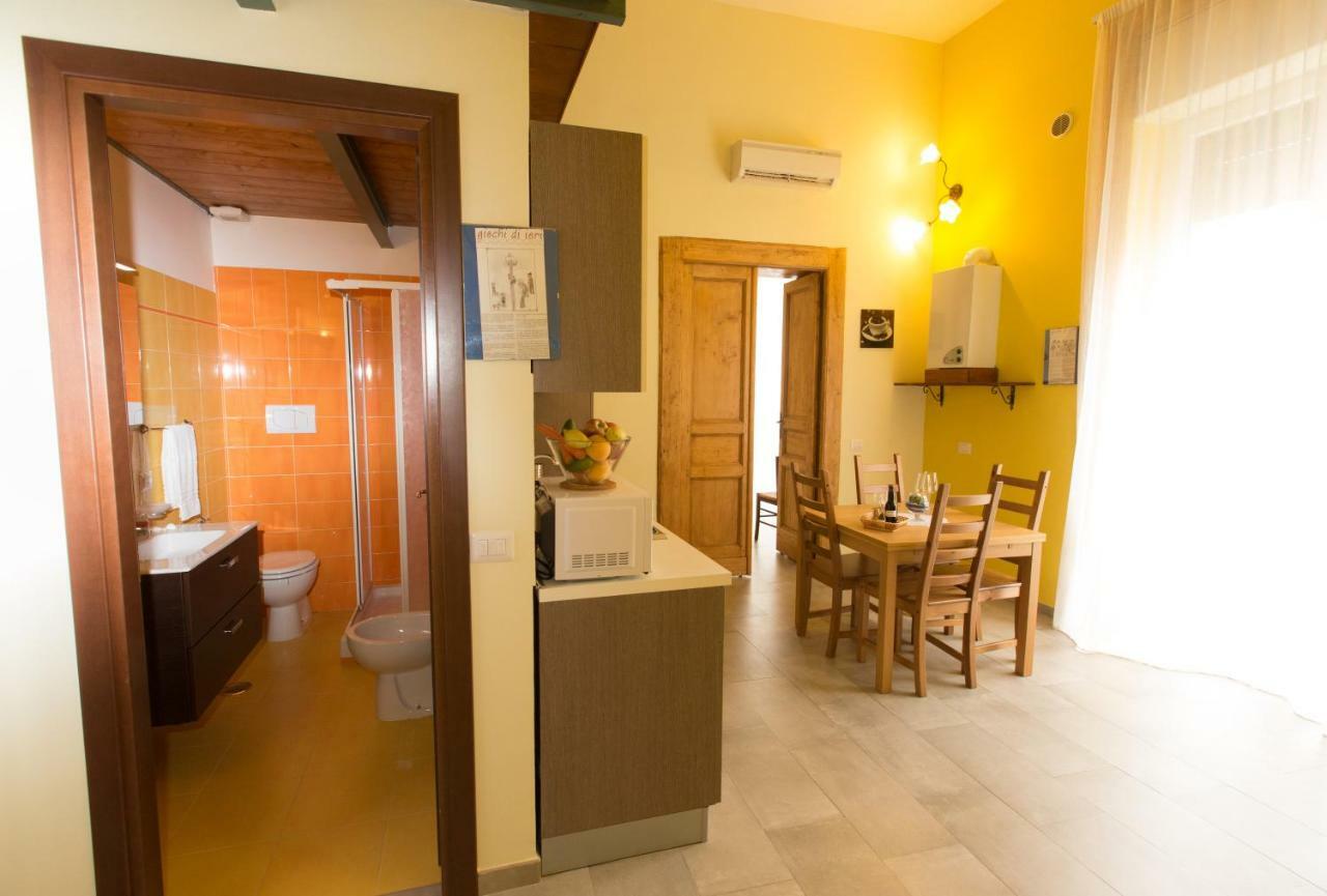 La Fontana Di Rua Catalana Apartment Naples Exterior photo