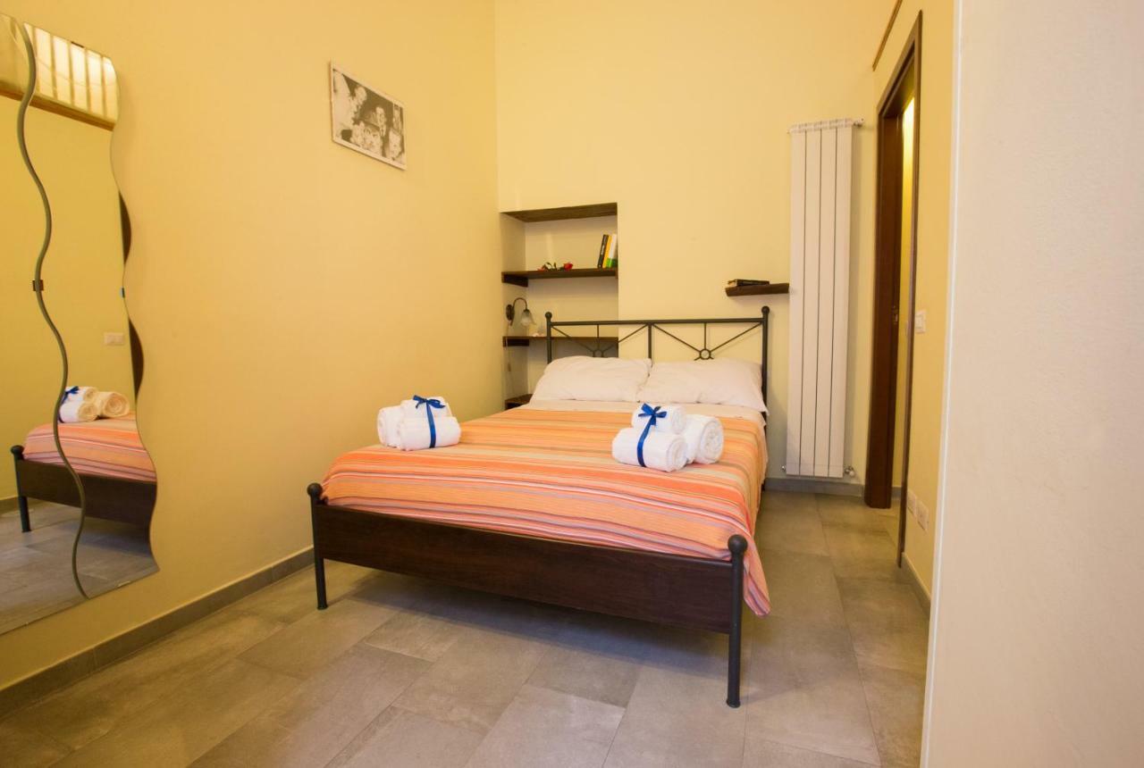 La Fontana Di Rua Catalana Apartment Naples Exterior photo